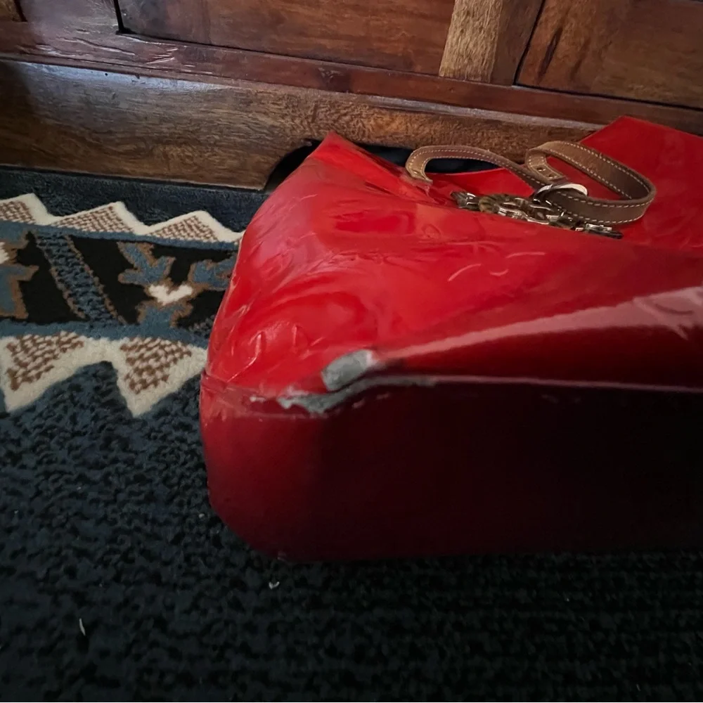 *Sold* Louis Vuitton Vernis Red Patent Leather Tote Handbag Authenticated! - Picture 14 of 16